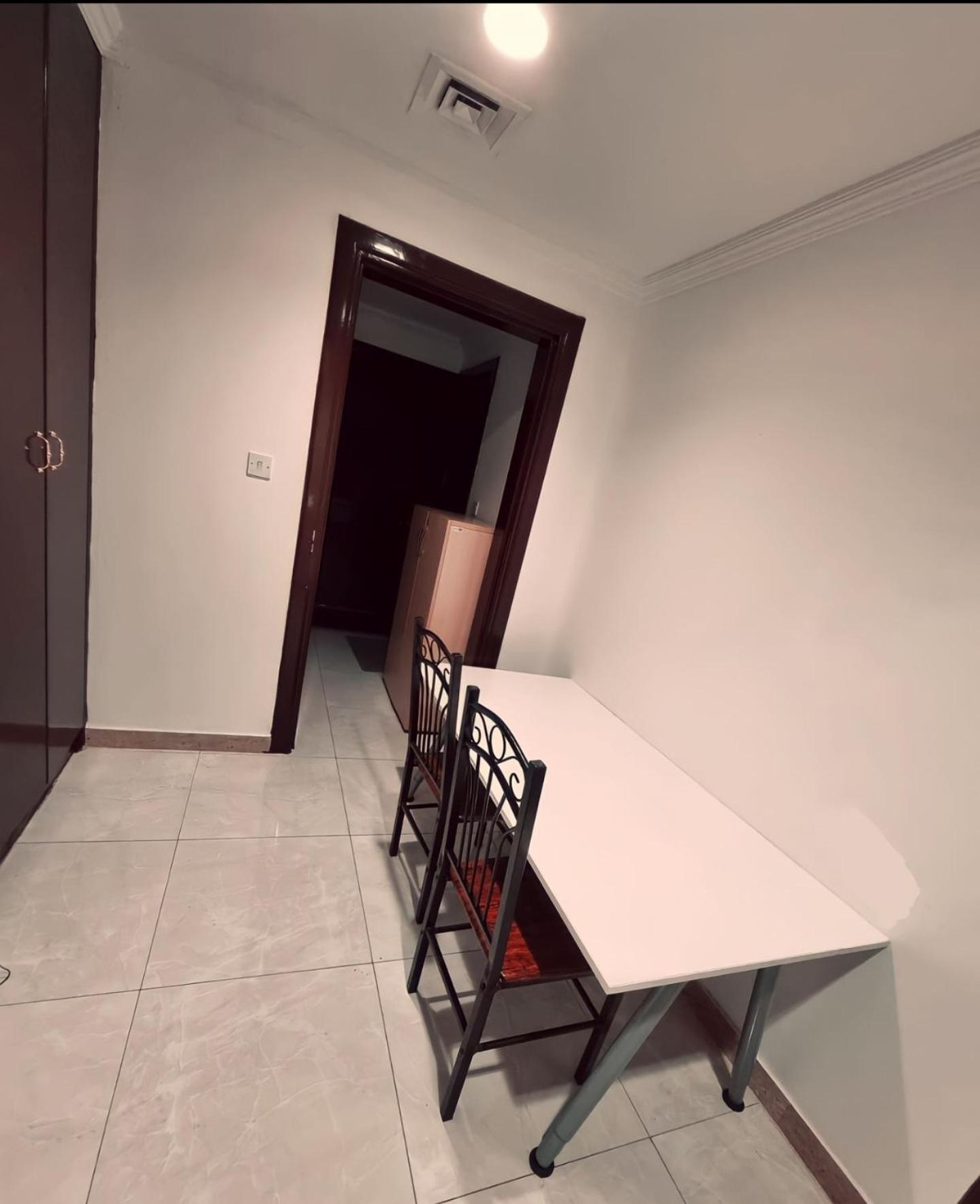 Corniche Street - Superb Lovely Room Abu Dhabi Bagian luar foto